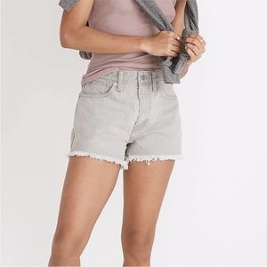 Madewell NWT Relaxed Denim Shorts in grey Vervain Wash High Rise size 32
